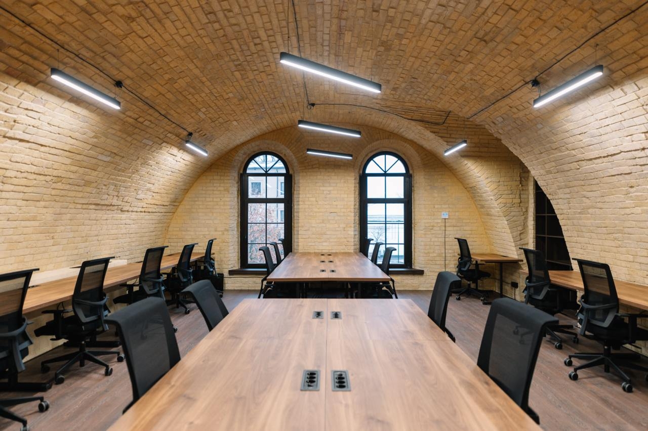 BUSINESS SUITE
